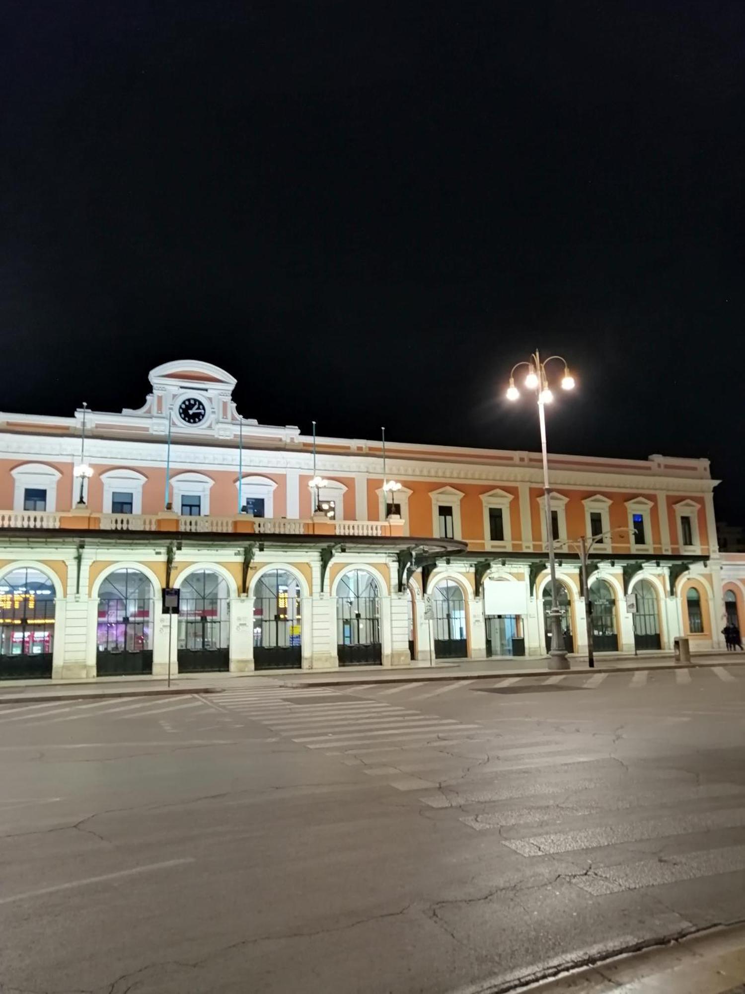 Kalefati Palace Loc.Turistica Bari Exteriör bild